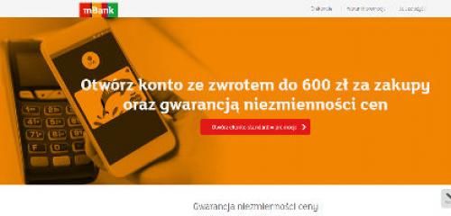 smartfon przyłożony do terminala płatniczego na pomarańczowym tle - reklama promocji ekonota mbanku